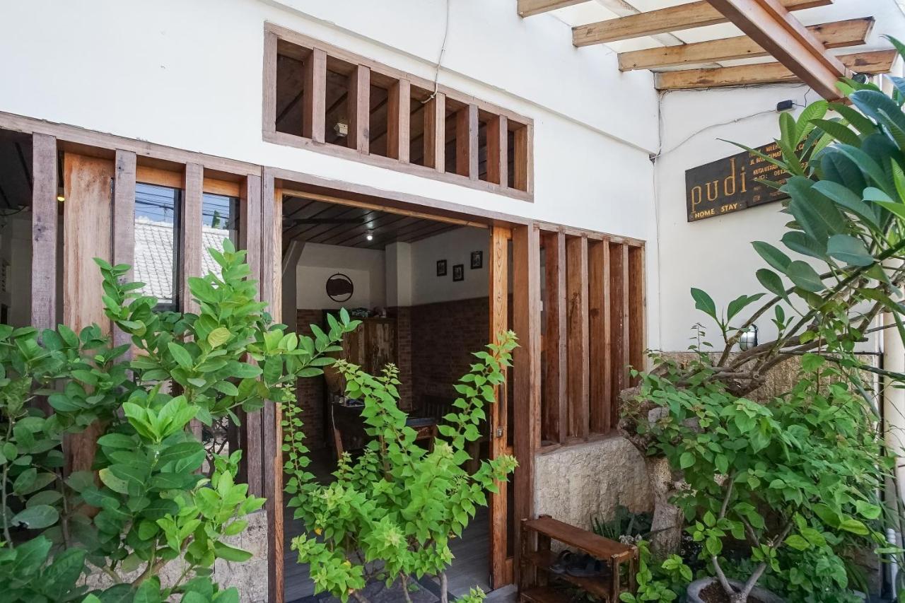 Pudi Homestay Canggu  Exterior photo